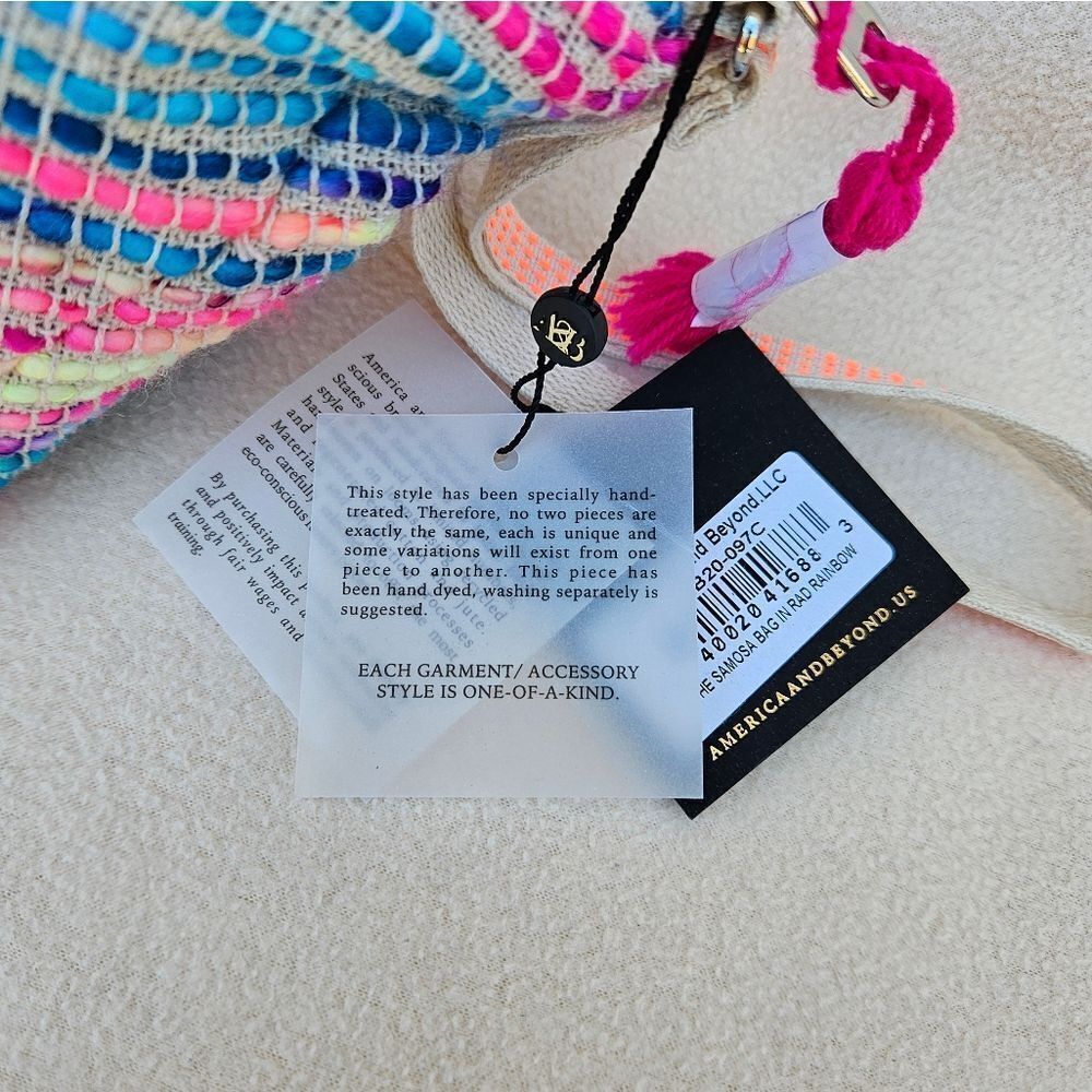 America and Beyond Samosa Bag Rad Rainbow Boho Triangle Wristlet - Picture 10 of 12